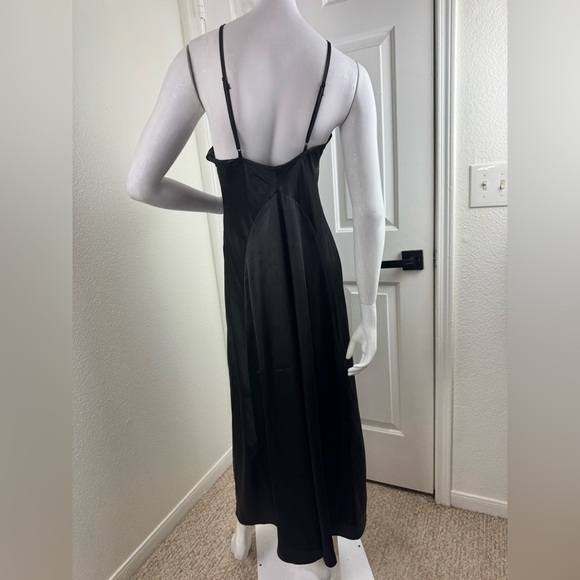 Sincerely Jules Elegant Black Satin Gown Size Medium.   #183 - Picture 5 of 13